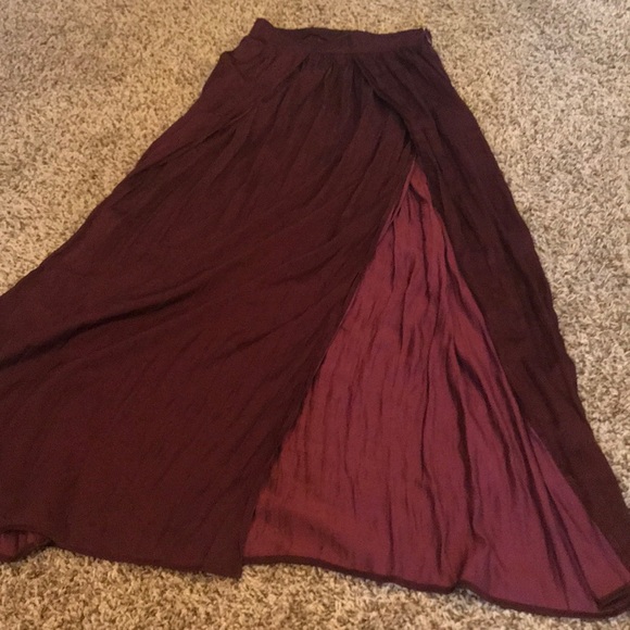 Silklike maxi skirt - Picture 2 of 4